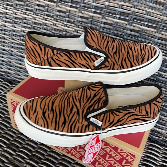 Vans Slip-On SF Animal Stripes Black/Marshmallow WMNS - Picture 11 of 16